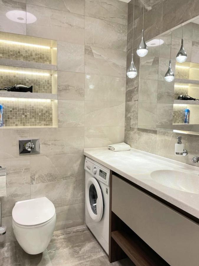 1 Room 60M2 Center Of Obolon Near River Side. 11 Floor Kyiv Exterior photo