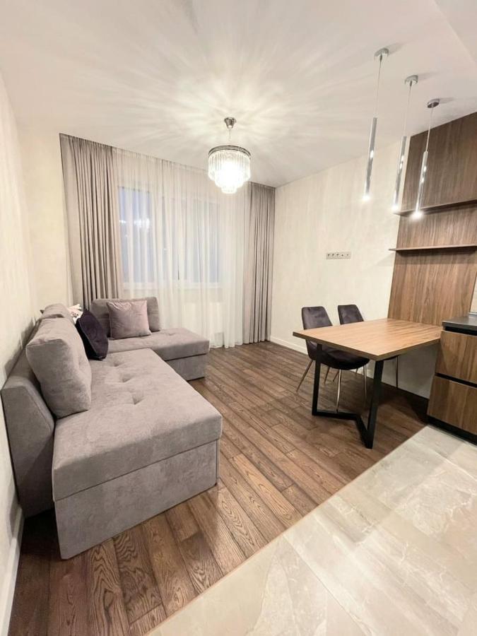 1 Room 60M2 Center Of Obolon Near River Side. 11 Floor Kyiv Exterior photo